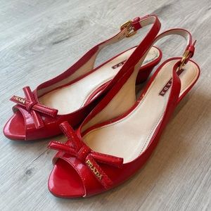 PRADA CHERRY COLORED PATENT LEATHER SANDALS
